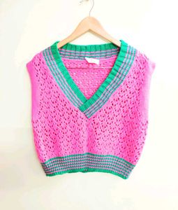 Megenta Colour Half Sweater Size-38