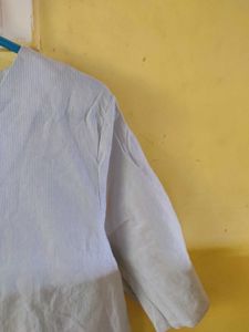 Striped Light Blue Top36-38