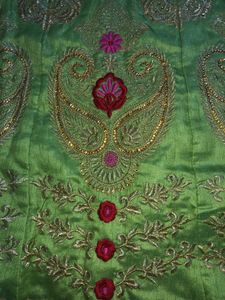 NEW Designer EMBROIDED Roses Lehnga