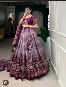 New Bollywood Stayle Beautiful Lahenga Dress Inpot