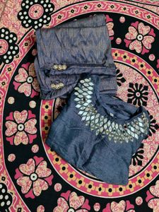 Stylish Kurta Pant Set
