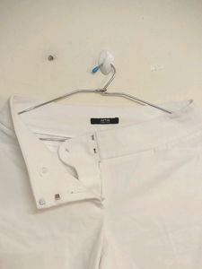 White Capri Pants