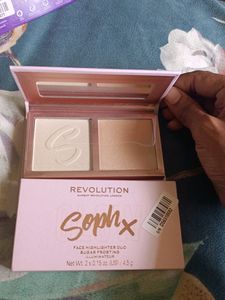 Makeup Revolution Face Highlighter Duo