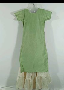 Multicolored Embroidered Kurta Set (Women)