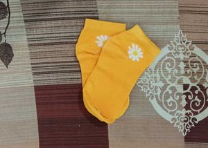 Ankle Socks with Daisy Flower Embroi