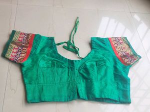Green Saree With Blouse