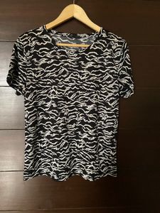 M&S Black & White Patterned T-Shirt (S)