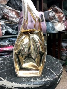 🔥Elegant  and Premium Quality Handbag 👜