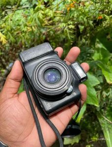 Sony Cyber-shot DSC-H20 Digital Camera