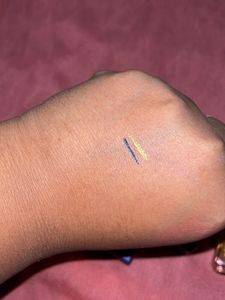 Mila Beaute Eyeliner Blue And Yellow