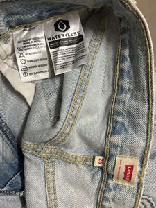 Levi’s Heavy Washed Mid Rise Straight Fit Jeans