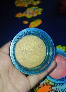 Original Swiss Beauty Blusher/Highlighter.