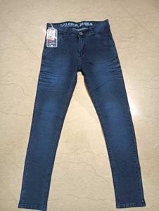 CALCIUM JEANS Denim Jean