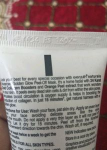 Everyuth Naturals Golden Peel Off Face Mask