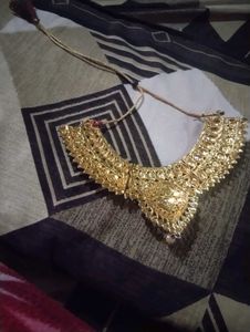 Elegant Gold Necklace Set