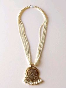 Combo (7) Golden Jewellery Sets