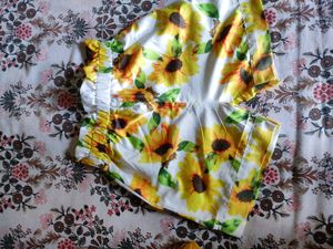 Yellow Top And Flower Print Paint