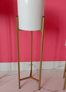 White Colour Modern Metallic Floor Stand