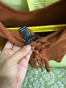 Ribbed Brown Tee