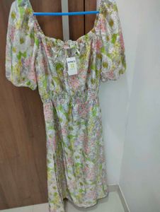 Floral Print Midi Dress🌸☘️