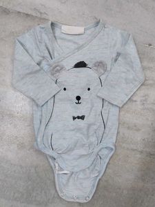 4 Rompers