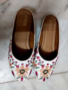 Embroidered Ethnic Flats
