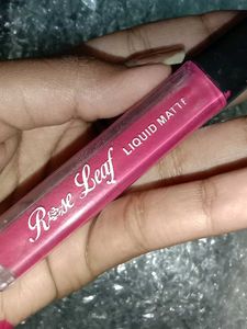 I Am Selling Lipstick