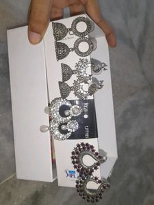 Earings