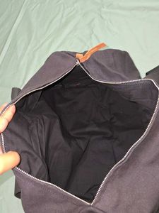 DailyObjects Charcoal Duffle Bag