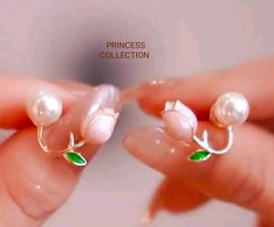 Pearl Tulip Earrings