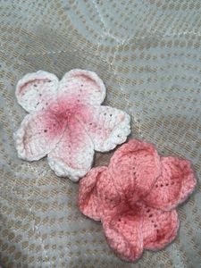 Pretty Crocheted Flower Clips