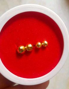 Dimond Cut  Stud Earrings 2 Pair