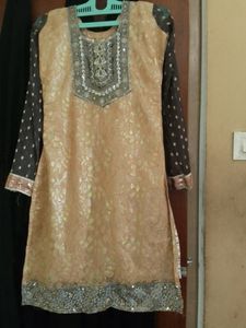 Women&#39;s Top And Pant