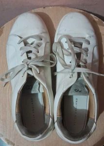 Stylish Peter England White Sneaker