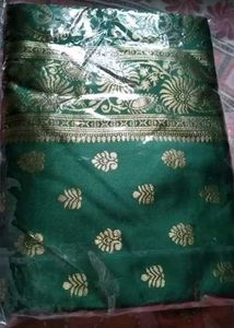 🎀Beutiful Green Colour Banarasi Silk Saree