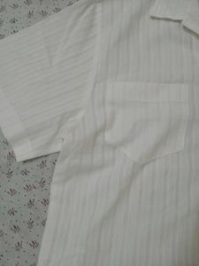 Off White Shirt 🌷🛍️