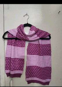 Elegant Gold Patterned Scarf