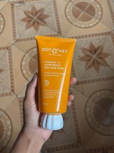 Dot And Key Vitamin C Face Wash
