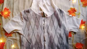 Combo W&amp;B Korean Top On Salee 😻