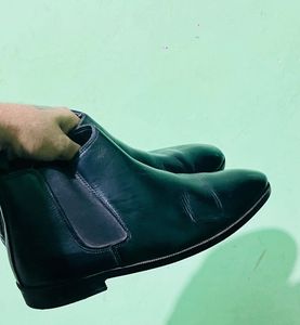 Black Leather Chelsea Boots