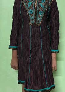 Girls Kurti of Crush Material