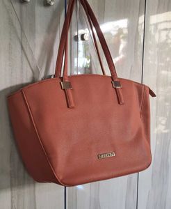 Caprese Rose Pink Shoulder Bag