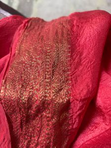 Radiant Rose Pink Fabric with Glisteninggold Borde