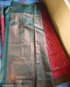 Red &amp; Gold Patterned Saree