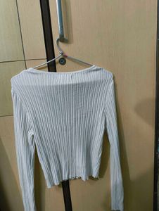 Zudio Ribbed Deep Neck Top