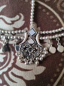 Navratri Necklace With Bindi