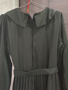 Elegant Bottle Green Pleated Maxi Dress