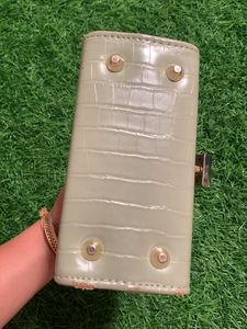 Sea Green Colour Purse With Chain Very Stylish