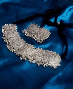 Silver Lotus Necklace Set