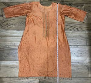 ✨ Peach Embroidered Silk Dupatta Set ✨